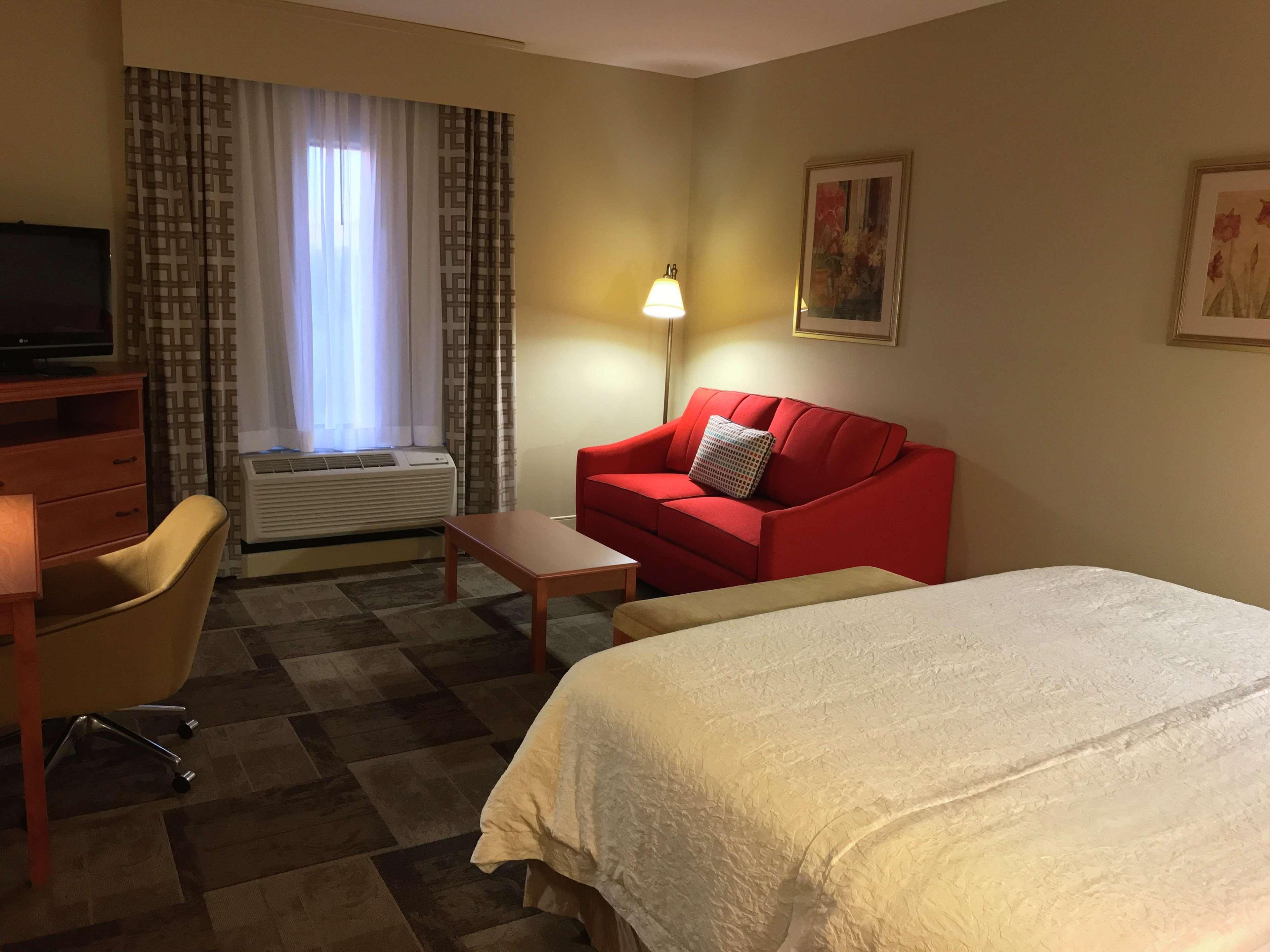 Hampton Inn Garden City Exterior foto