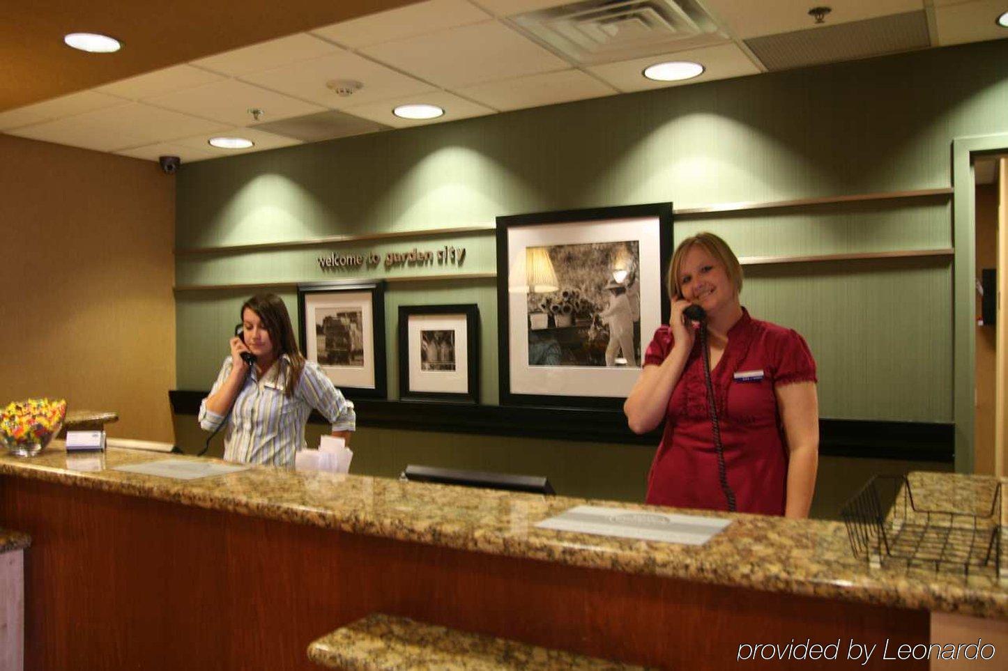 Hampton Inn Garden City Exterior foto