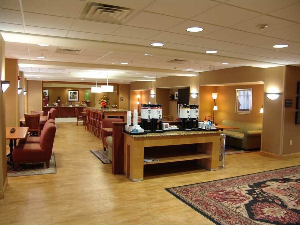 Hampton Inn Garden City Exterior foto
